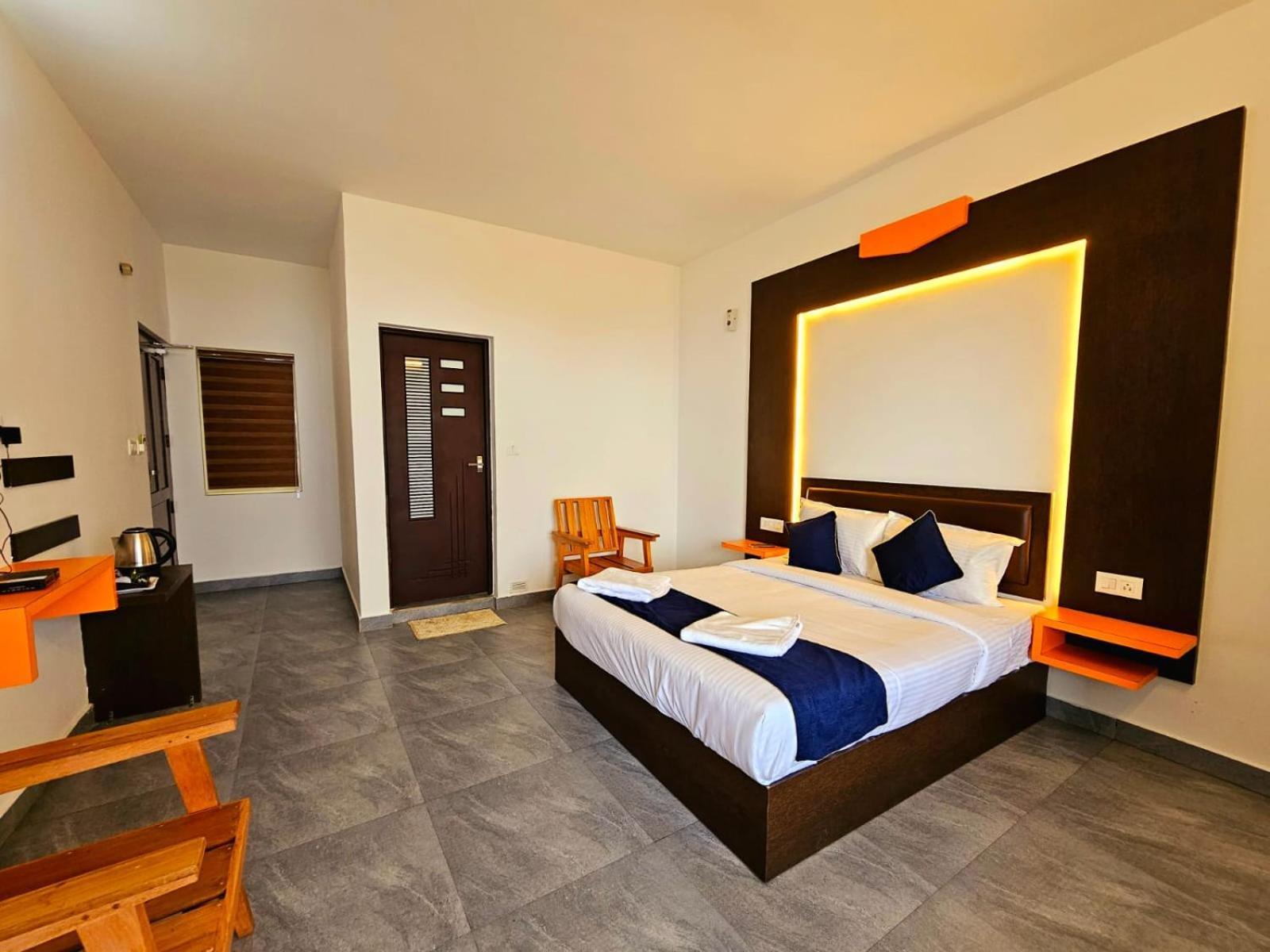 Rock And Mist Munnar Bed & Breakfast Devikolam Exterior photo